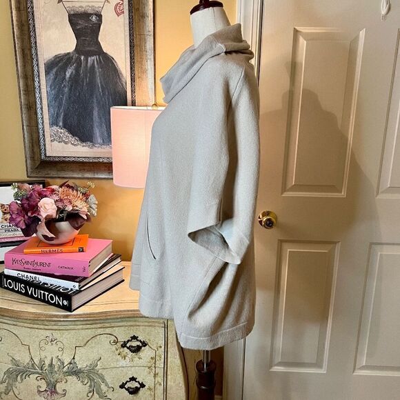 GUC C by Bloomingdales Cashmere Cowl Neck Oversize Sweater in Tan Size XS/S - Picture 4 of 4